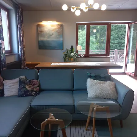 Apartament Rodzinny W Willi Art شقة